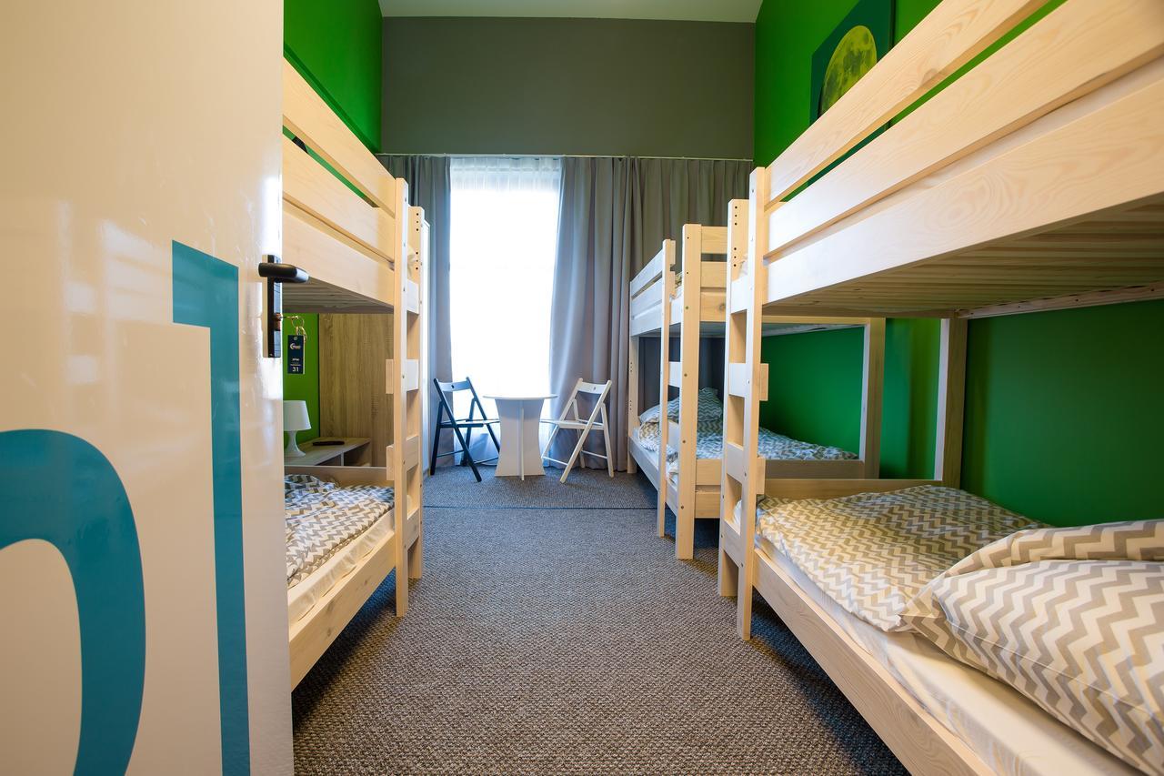 Moon Hostel ポズナン エクステリア 写真